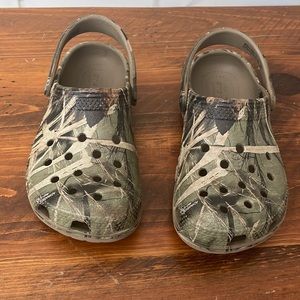 Kids size 11 camo crocs